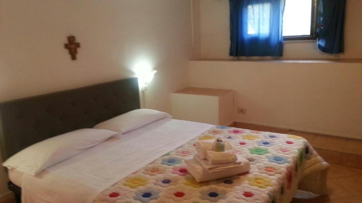 Garden Basement - Seminterrato Max 4 Ospiti - Fiumicino Vicino Aeroporto E Fiera Apartment ภายนอก รูปภาพ