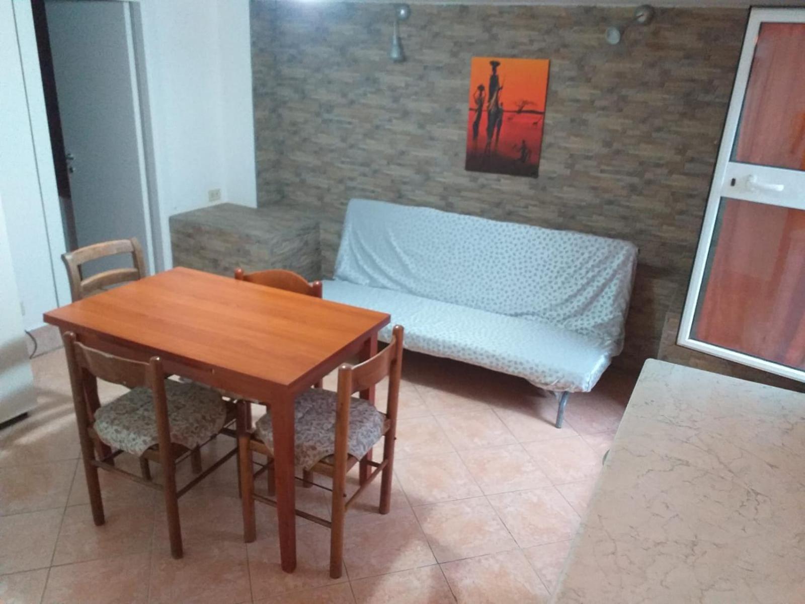 Garden Basement - Seminterrato Max 4 Ospiti - Fiumicino Vicino Aeroporto E Fiera Apartment ภายนอก รูปภาพ