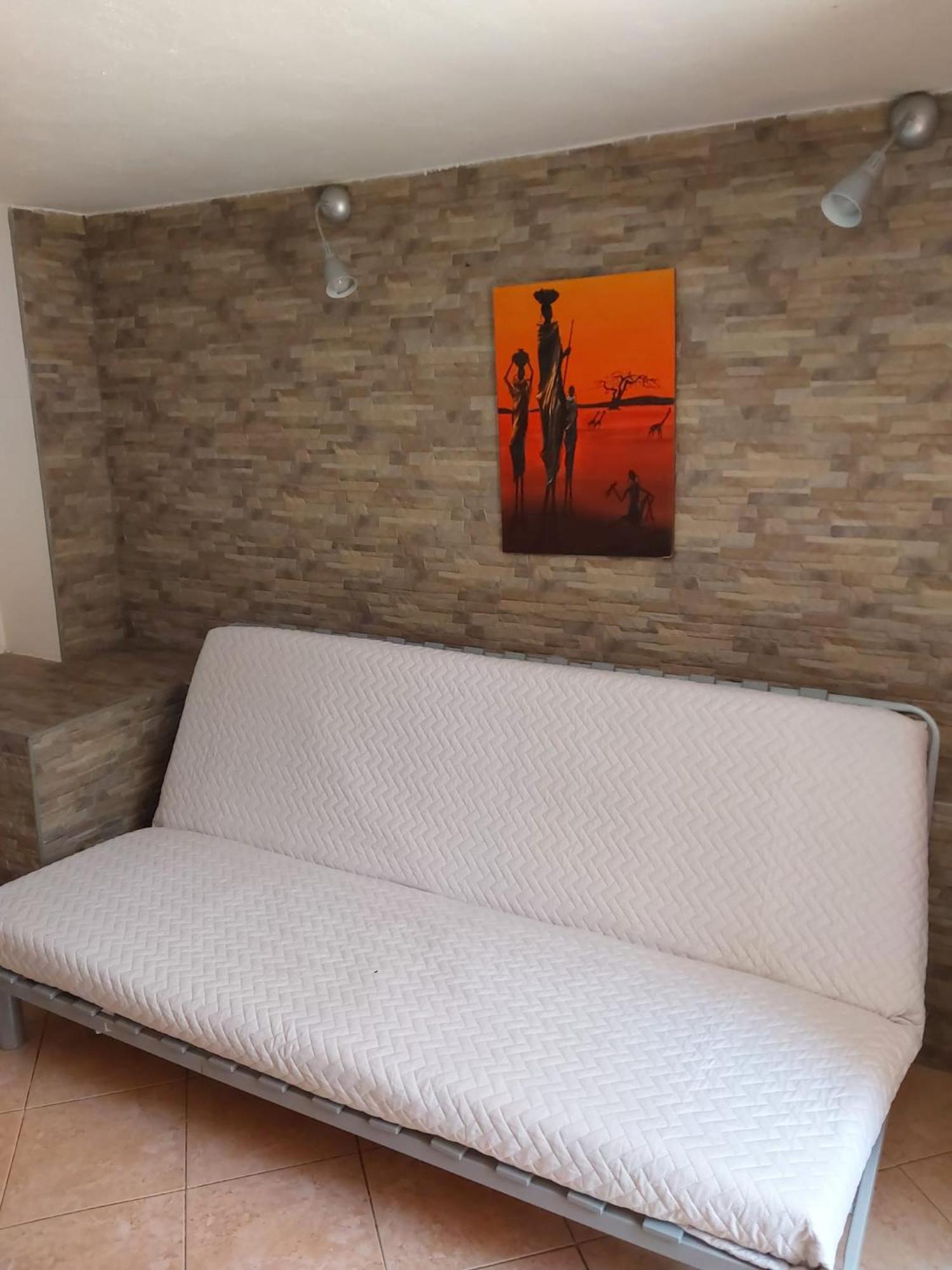 Garden Basement - Seminterrato Max 4 Ospiti - Fiumicino Vicino Aeroporto E Fiera Apartment ภายนอก รูปภาพ