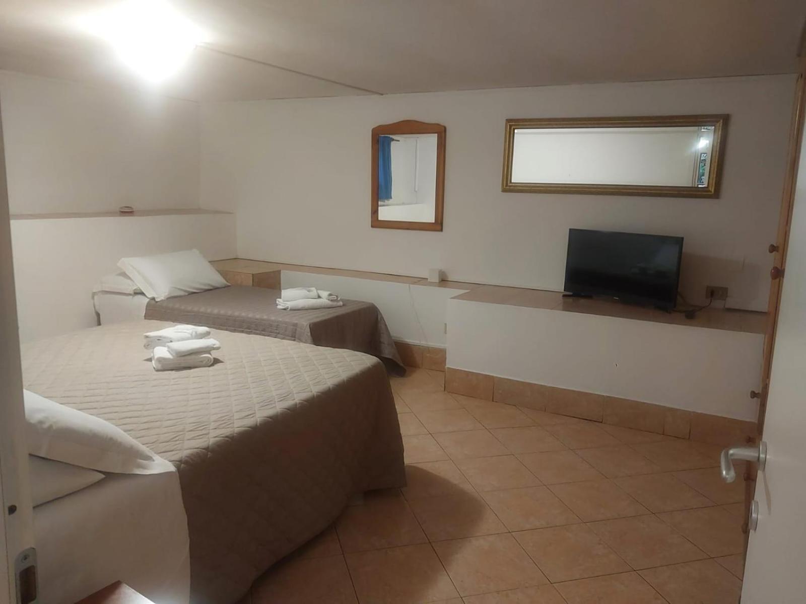 Garden Basement - Seminterrato Max 4 Ospiti - Fiumicino Vicino Aeroporto E Fiera Apartment ภายนอก รูปภาพ